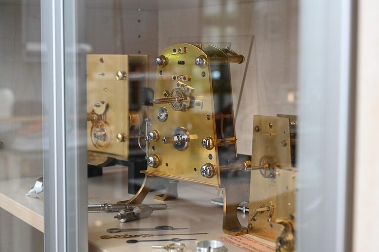 Detail Großuhr Uhrwerk