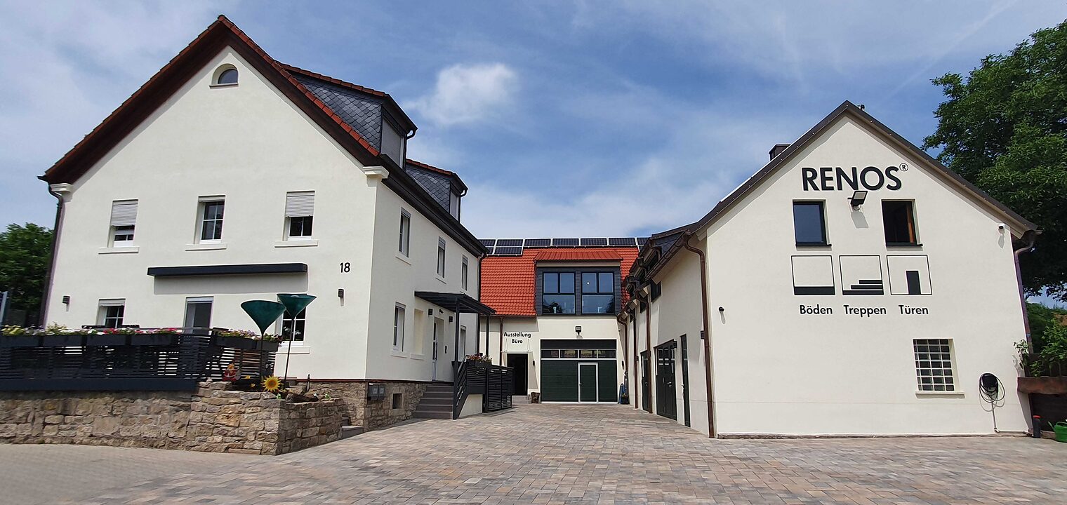 Außenansicht Gebäude Renos in Reichenberg